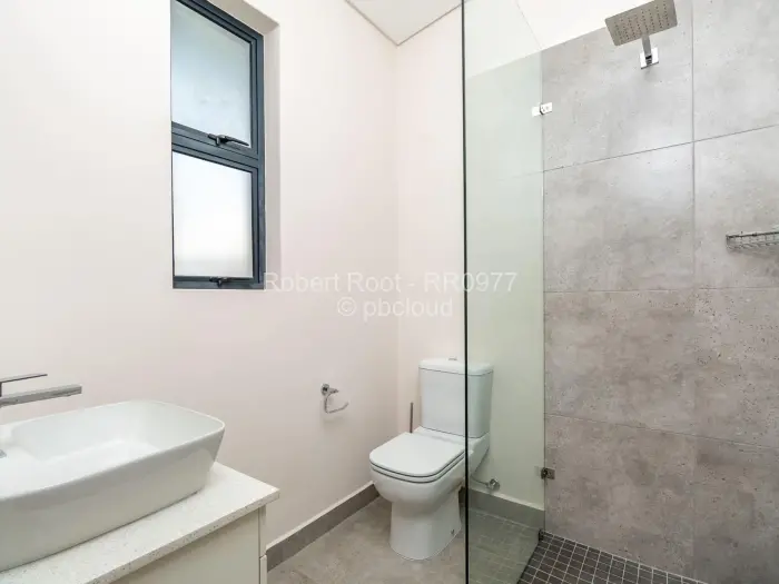 Townhouse/Complex/Cluster to Rent in Newlands