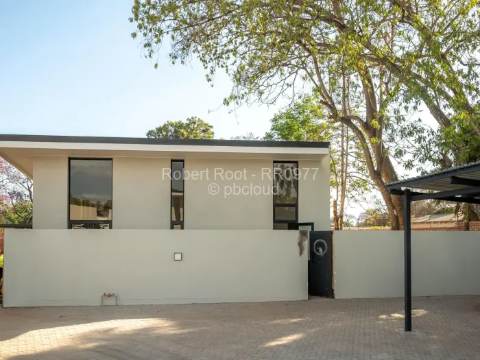 Townhouse/Complex/Cluster to Rent in Newlands