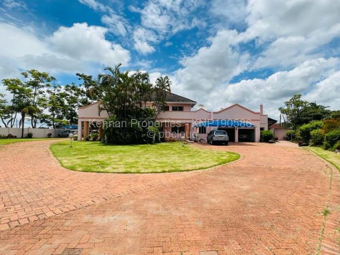 6 Bedroom House for Sale in Mount Pleasant, Harare