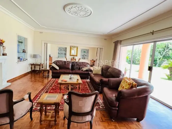 6 Bedroom House for Sale in Mount Pleasant, Harare