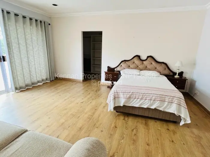 6 Bedroom House for Sale in Mount Pleasant, Harare