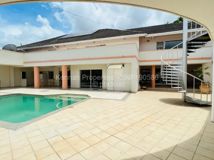 6 Bedroom House for Sale in Mount Pleasant, Harare