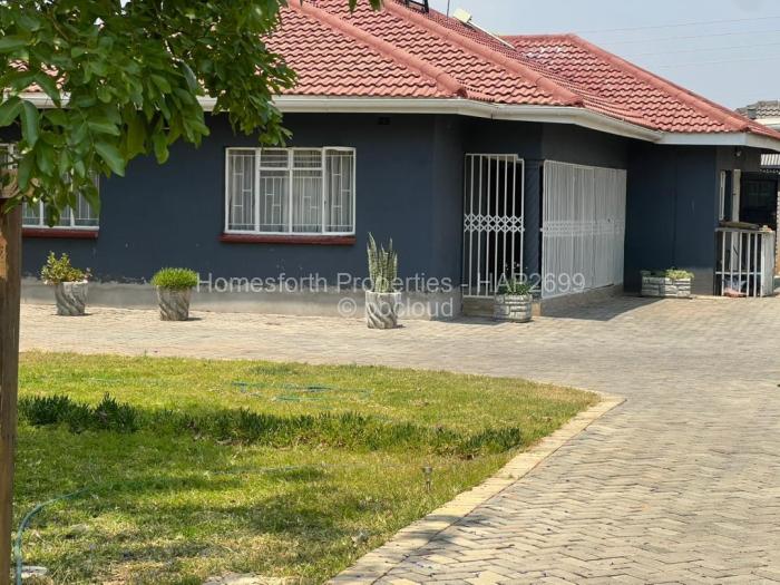 4 Bedroom House to Rent in Rockview, Harare