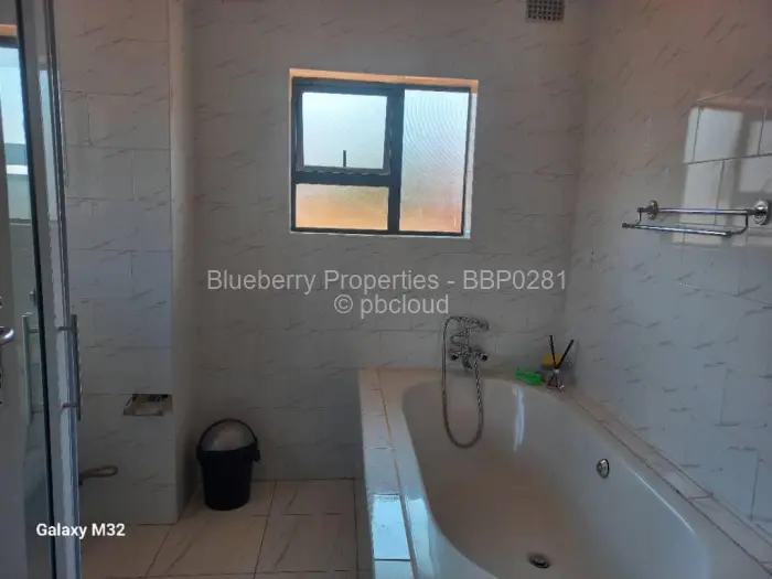 4 Bedroom House to Rent in Crowhill Views, Harare