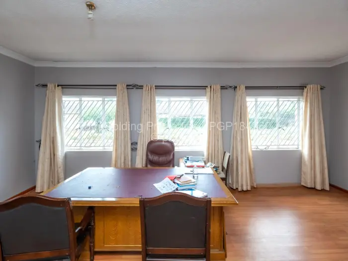 6 Bedroom House for Sale in Avonlea, Harare