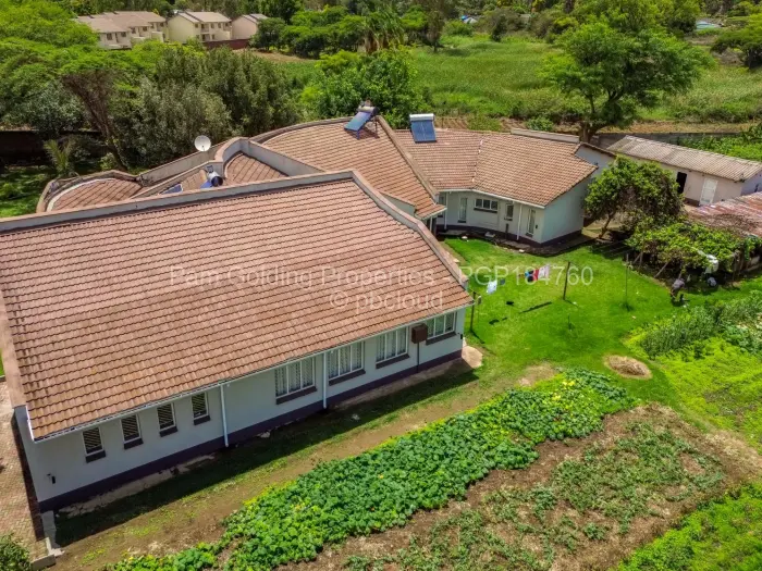 6 Bedroom House for Sale in Avonlea, Harare