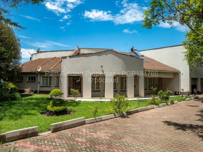 6 Bedroom House for Sale in Avonlea, Harare