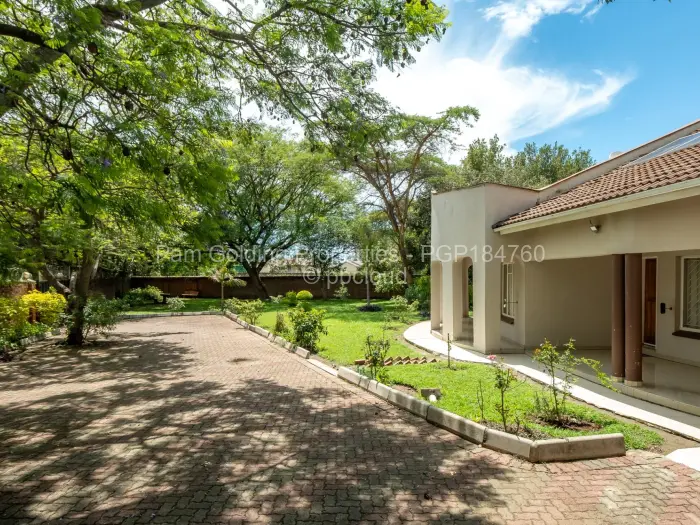 6 Bedroom House for Sale in Avonlea, Harare