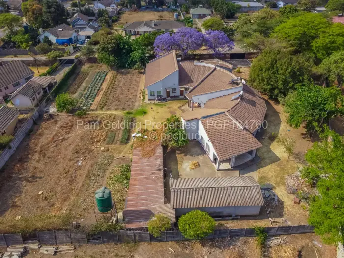 6 Bedroom House for Sale in Avonlea, Harare