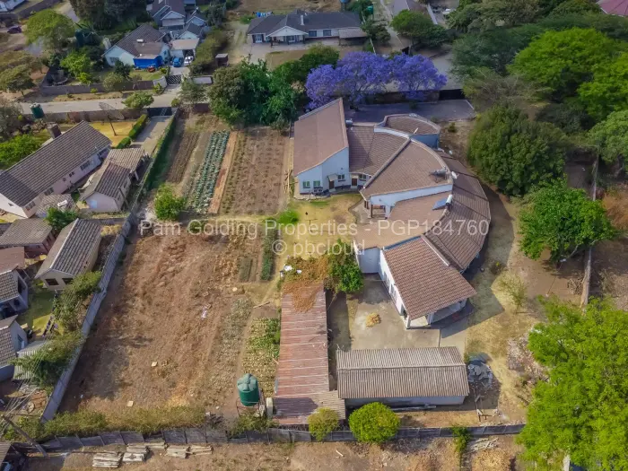 6 Bedroom House for Sale in Avonlea, Harare