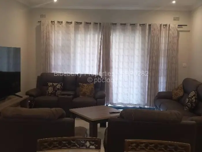 Townhouse/Cluster to Rent in Greendale, Harare