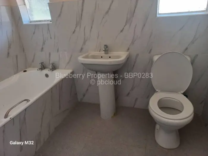 5 Bedroom House to Rent in Kambanji, Harare