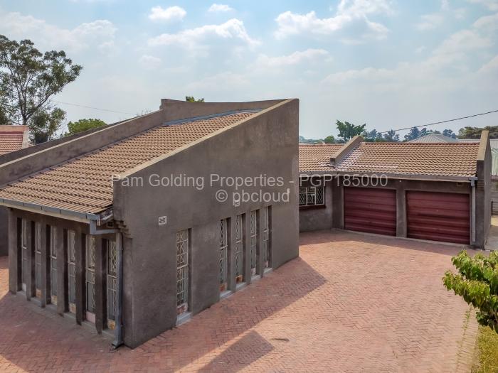5 Bedroom House for Sale in Mainway Meadows, Harare
