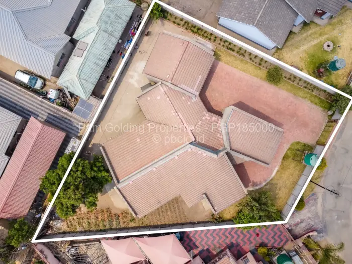 5 Bedroom House for Sale in Mainway Meadows, Harare