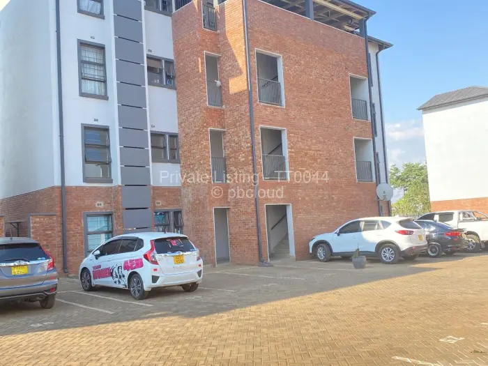Flat/Apartment for Sale in Aspindale Park, Harare