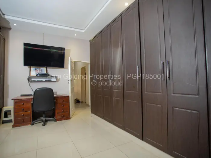 4 Bedroom House for Sale in Victoria Falls, Victoria Falls