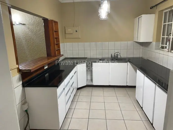Townhouse/Complex/Cluster to Rent in Borrowdale, Harare