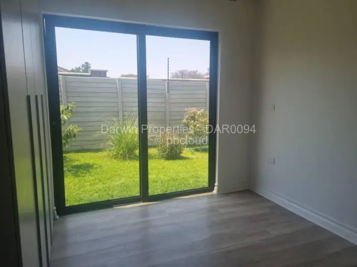 Townhouse/Complex/Cluster to Rent in Borrowdale West