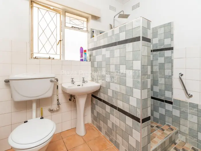 2 Bedroom Cottage/Garden Flat for Sale in Avondale, Harare