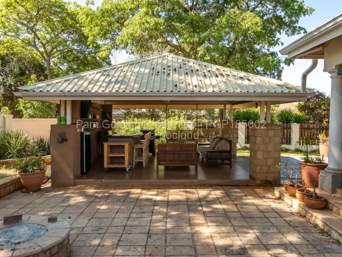 Townhouse/Complex/Cluster for Sale in Greystone Park, Harare