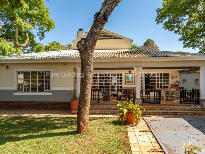 Townhouse/Cluster for Sale in Greystone Park, Harare