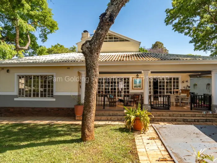 Townhouse/Complex/Cluster for Sale in Greystone Park, Harare