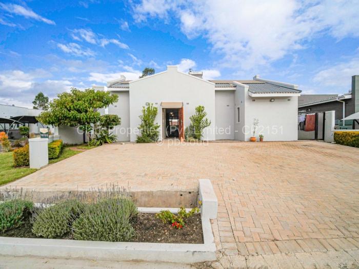 Townhouse/Cluster for Sale in Greendale, Harare