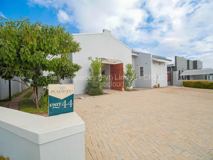Townhouse/Complex/Cluster for Sale in Greendale, Harare
