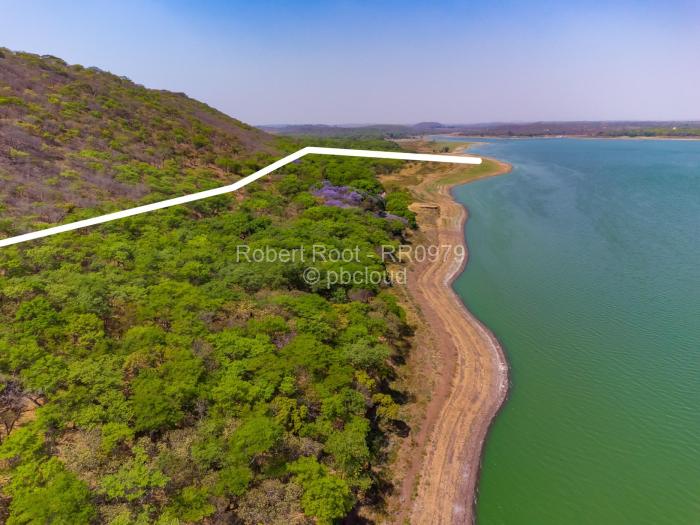 Commercial Stand for Sale in Lake Chivero, Lake Chivero