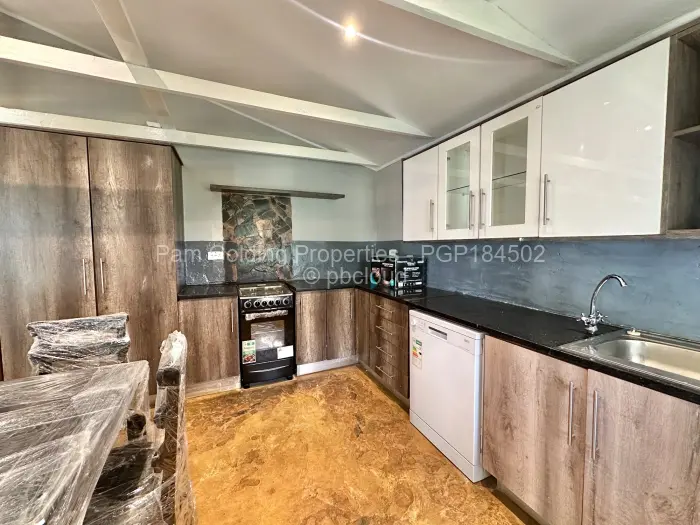 Townhouse/Complex/Cluster to Rent in Marlborough