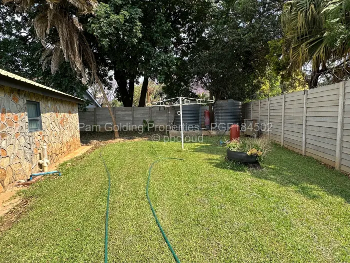 Townhouse/Complex/Cluster to Rent in Marlborough