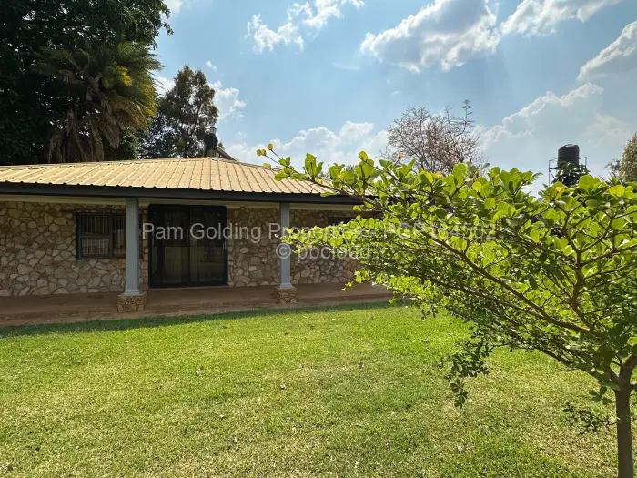 Townhouse/Complex/Cluster to Rent in Marlborough