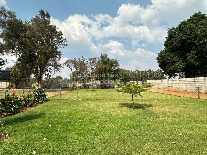 Townhouse/Complex/Cluster to Rent in Marlborough