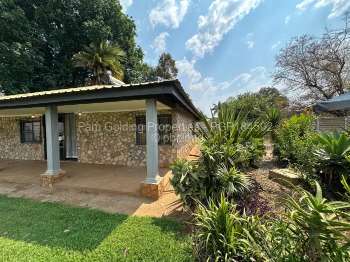 Townhouse/Complex/Cluster to Rent in Marlborough