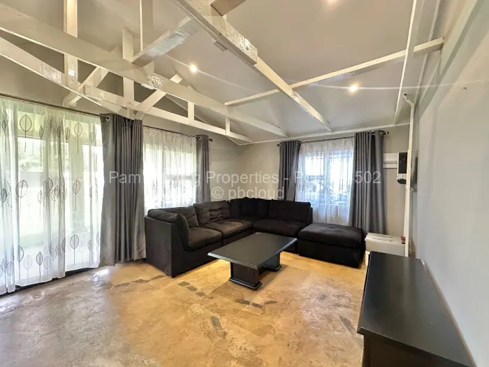 Townhouse/Complex/Cluster to Rent in Marlborough