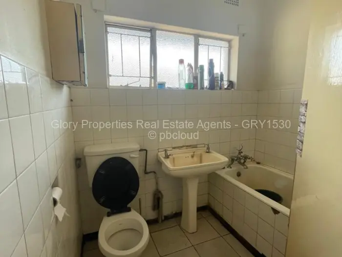 Flat/Apartment for Sale in Parktown, Harare