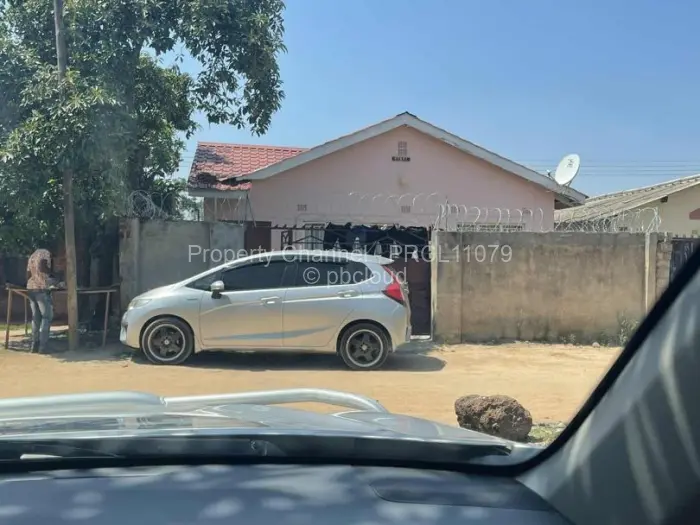 5 Bedroom House for Sale in Chitungwiza, Chitungwiza
