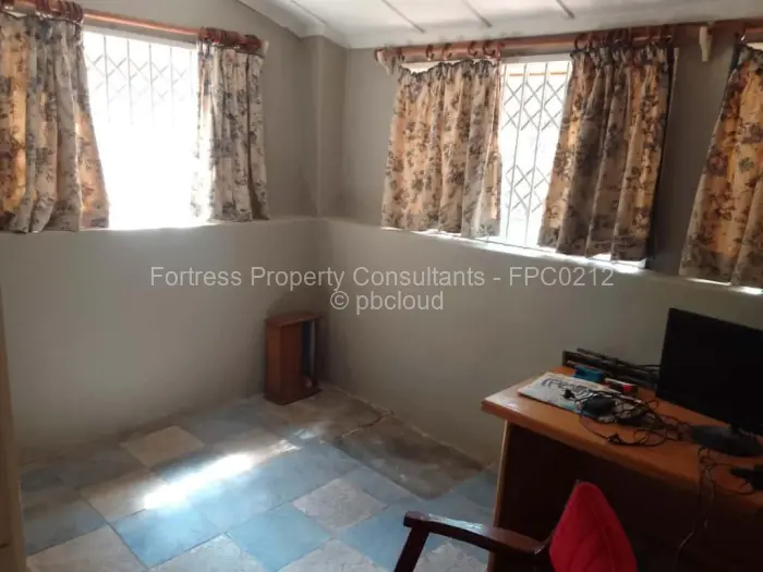 4 Bedroom House to Rent in Borrowdale