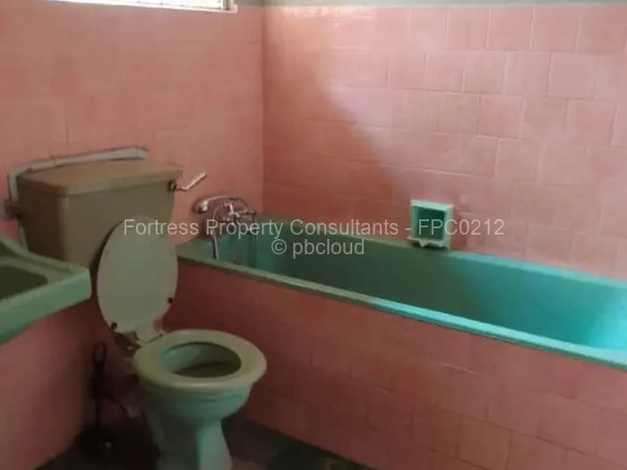 4 Bedroom House to Rent in Borrowdale