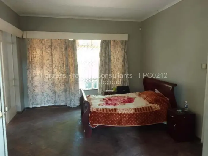 4 Bedroom House to Rent in Borrowdale