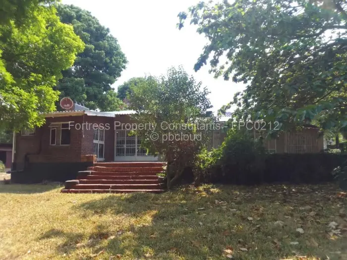 4 Bedroom House to Rent in Borrowdale