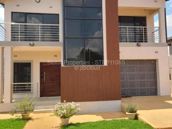 Townhouse/Complex/Cluster for Sale in Marlborough, Harare