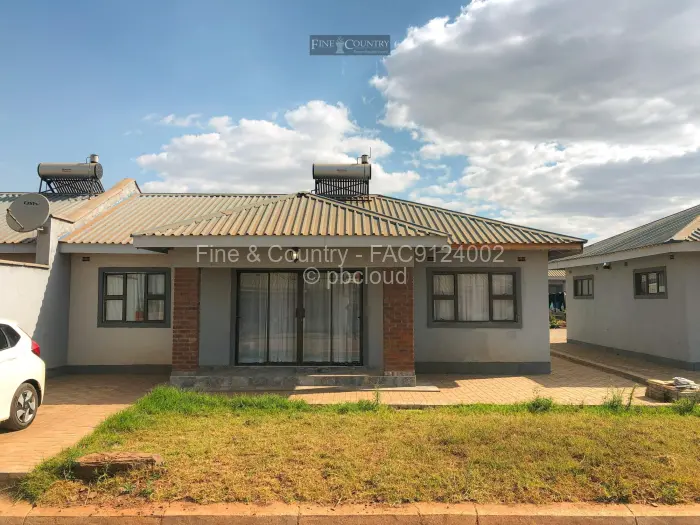Townhouse/Cluster to Rent in Tynwald, Harare