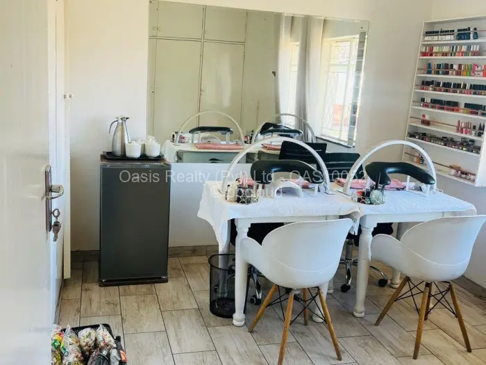 Warehouse/Industrial to Rent in Avondale, Harare