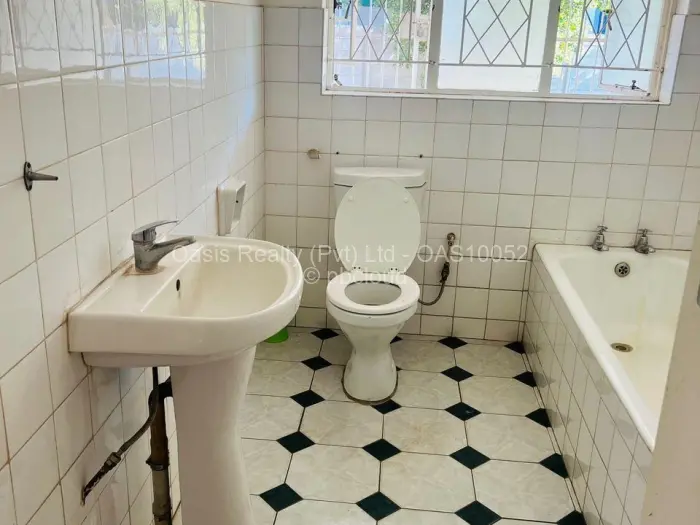 Warehouse/Industrial to Rent in Avondale, Harare