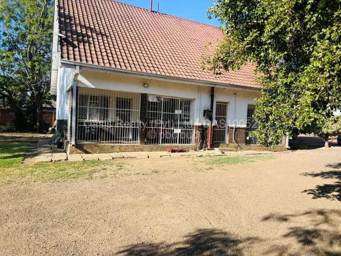 Warehouse/Industrial to Rent in Avondale, Harare