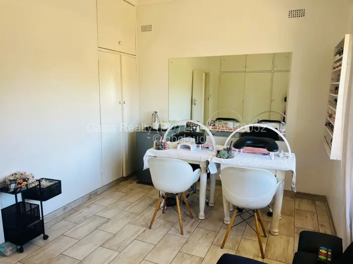 Warehouse/Industrial to Rent in Avondale, Harare