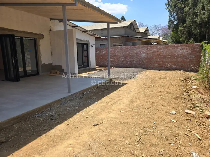 Townhouse/Complex/Cluster for Sale in Newlands, Harare