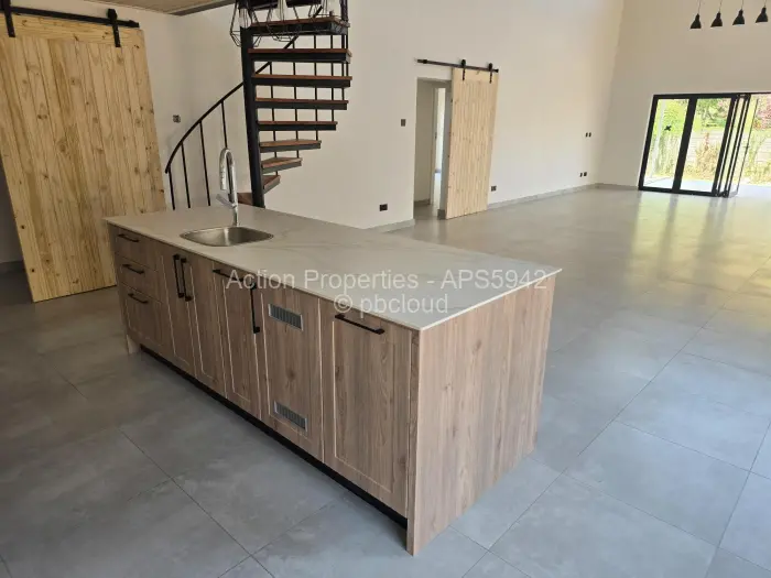Townhouse/Complex/Cluster for Sale in Newlands, Harare