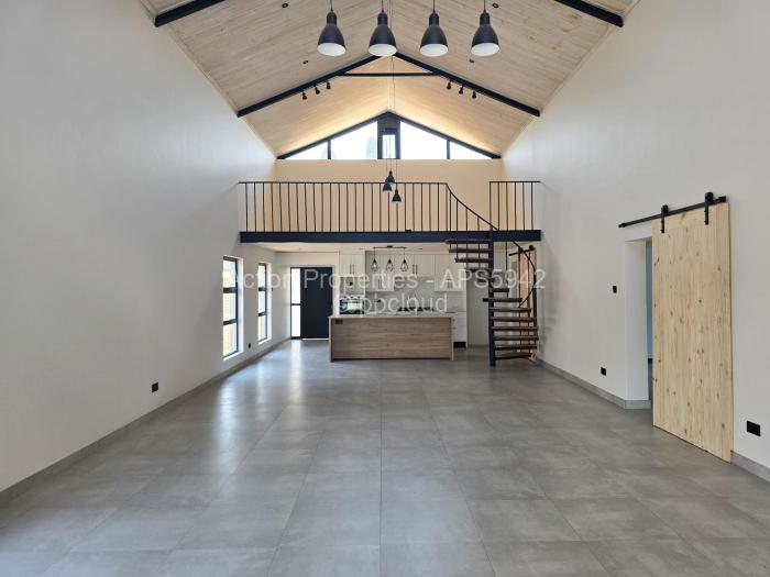 Townhouse/Cluster for Sale in Newlands, Harare